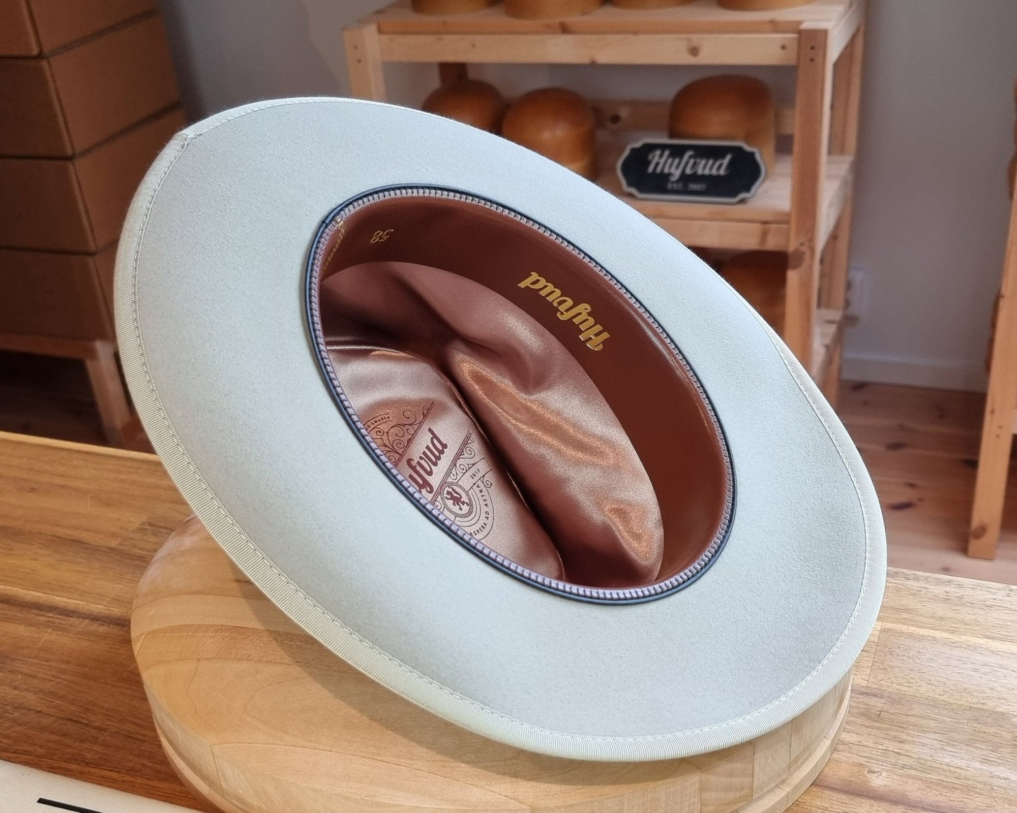 RAGNAR FEDORA | RABBIT &amp; HARE DELUXE BLEND FELT | SILVERBELLY COLOR | MULTIPLE SIZE AVAILABLE - Hufvud