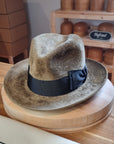 CAGNEY FEDORA | 100% HARE | FAWN COLOR | VELOUR FINISH | SIZE 58, US 7 1/4