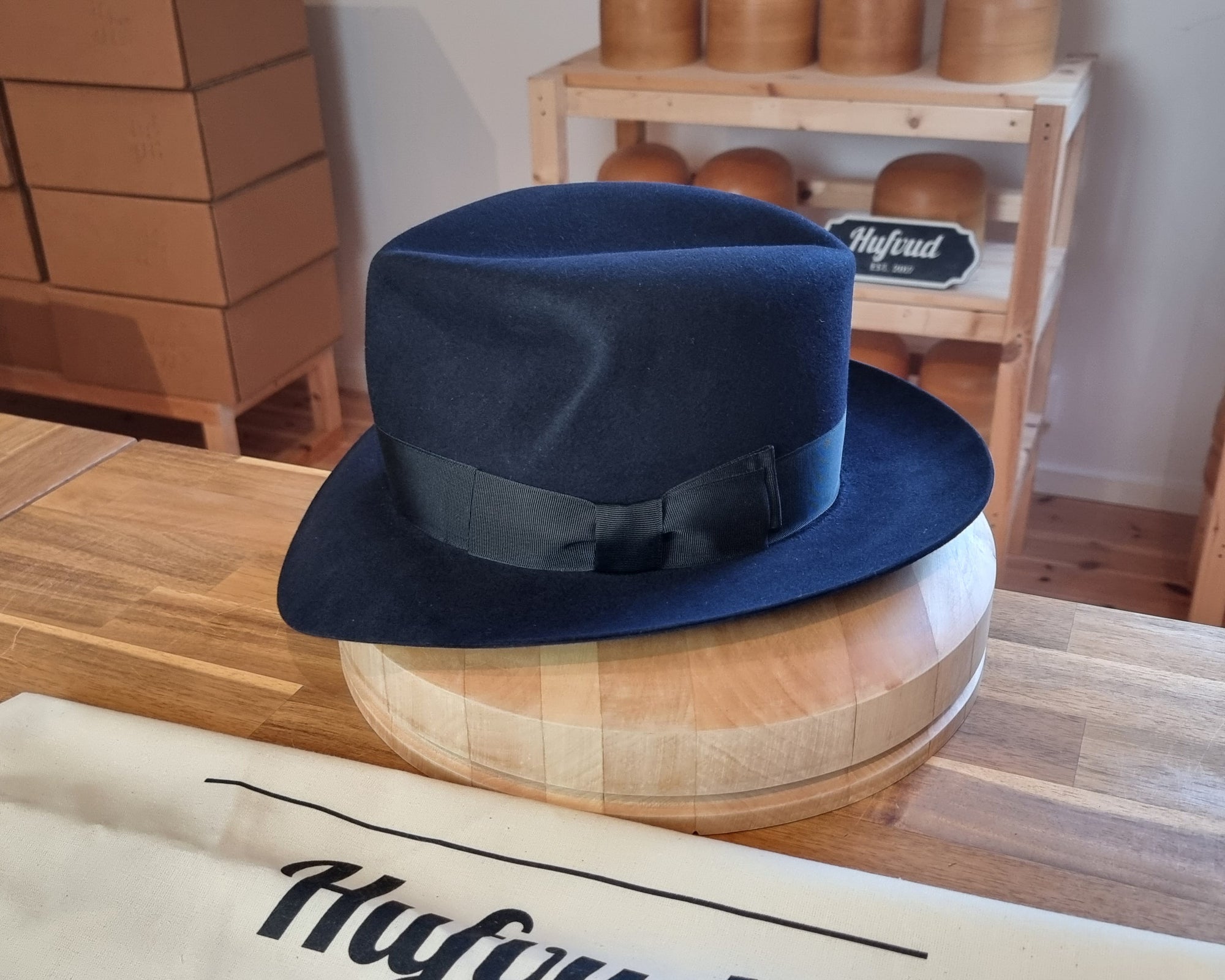 LEIFUR Adventure FEDORA | BEAVER HUNDRED | DARK NAVY BLUE COLOR | WESTERN WEIGHT | SIZE 58, US 7 1/4