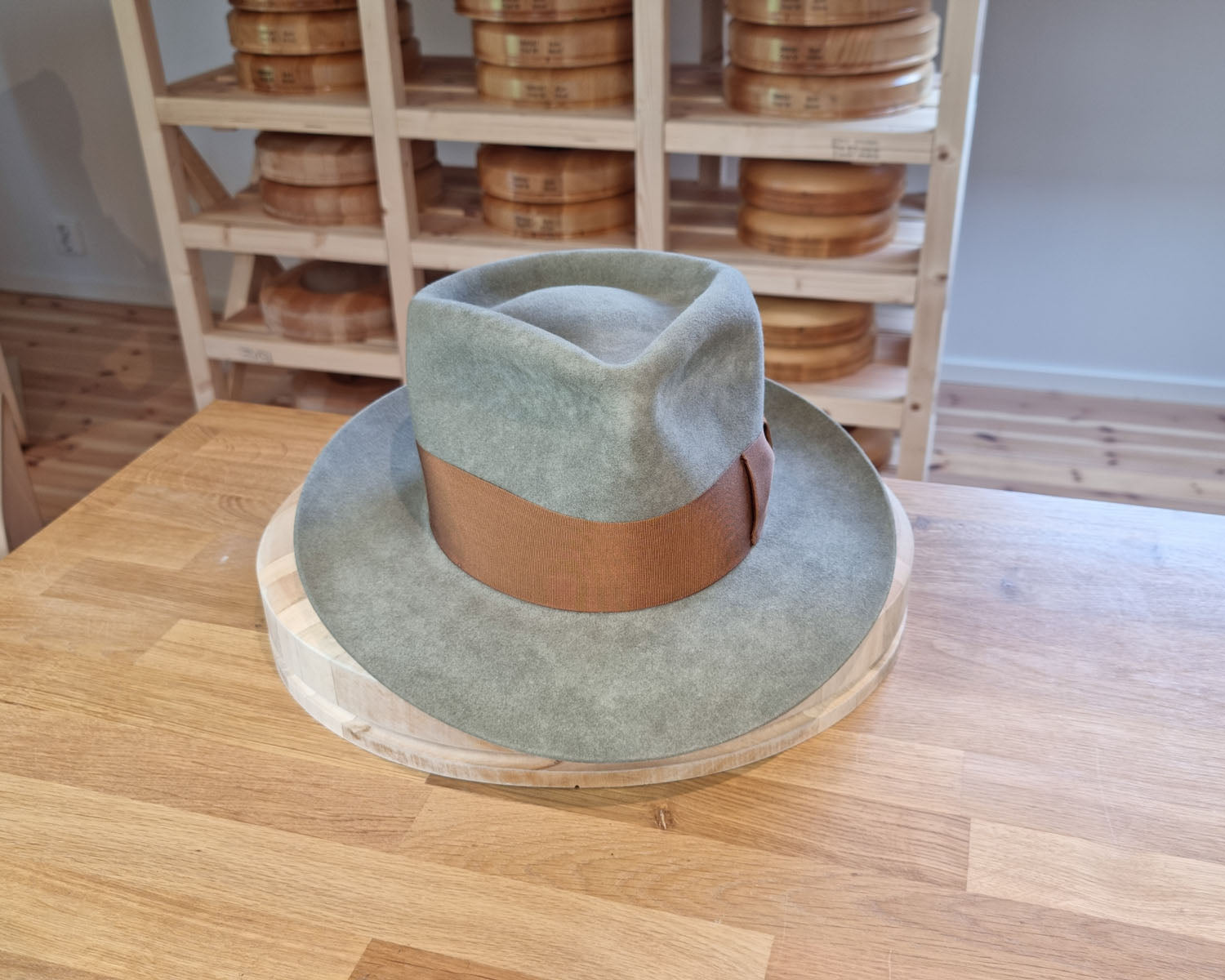 WHIPPET FEDORA | 100X NUTRIA | SAGE COLOR | SIZE 59, US 7 3/8