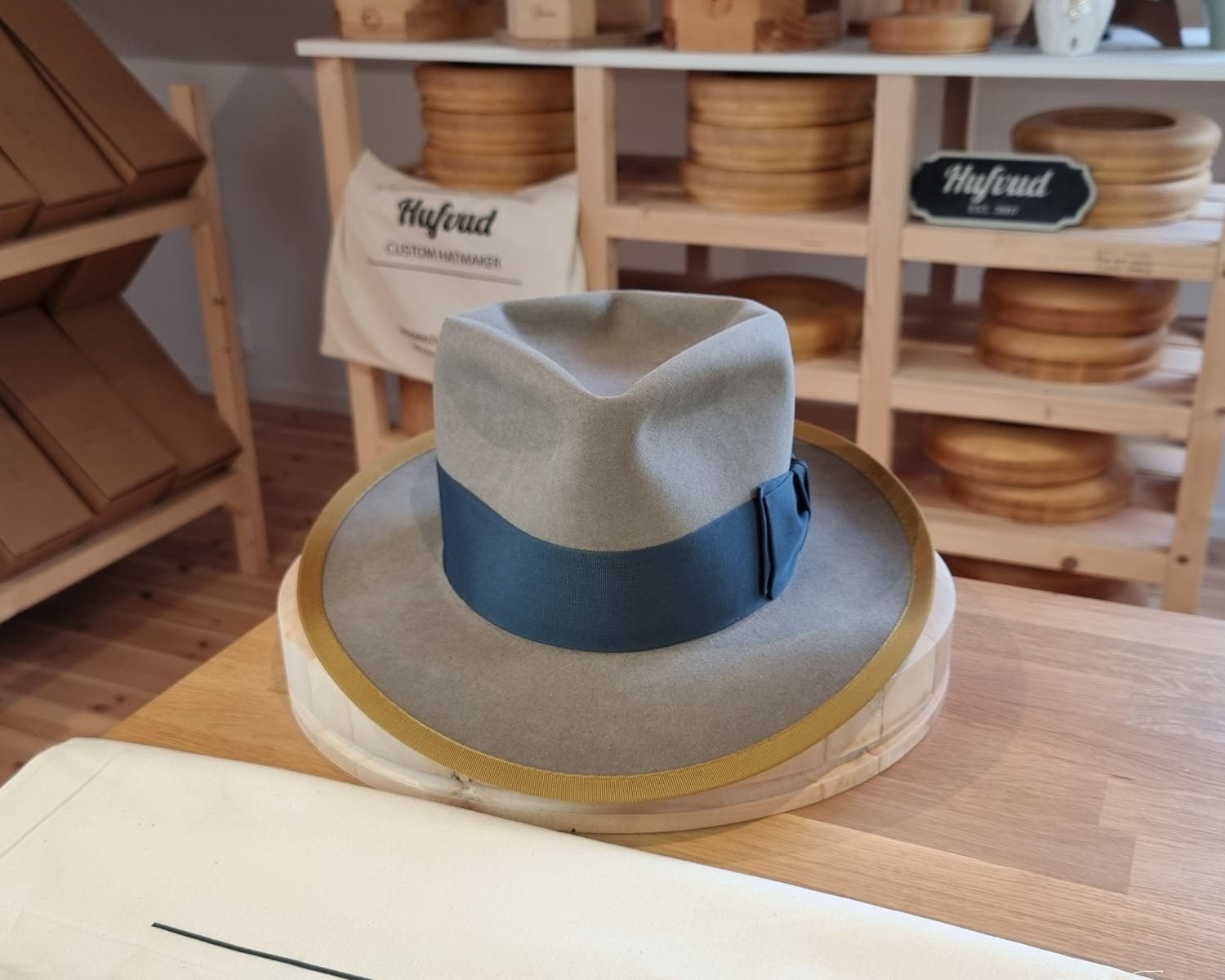 WHIPPET FEDORA | BEAVER FIFTY | STONE COLOR | SIZE 60, US 7 1/2 - Hufvud