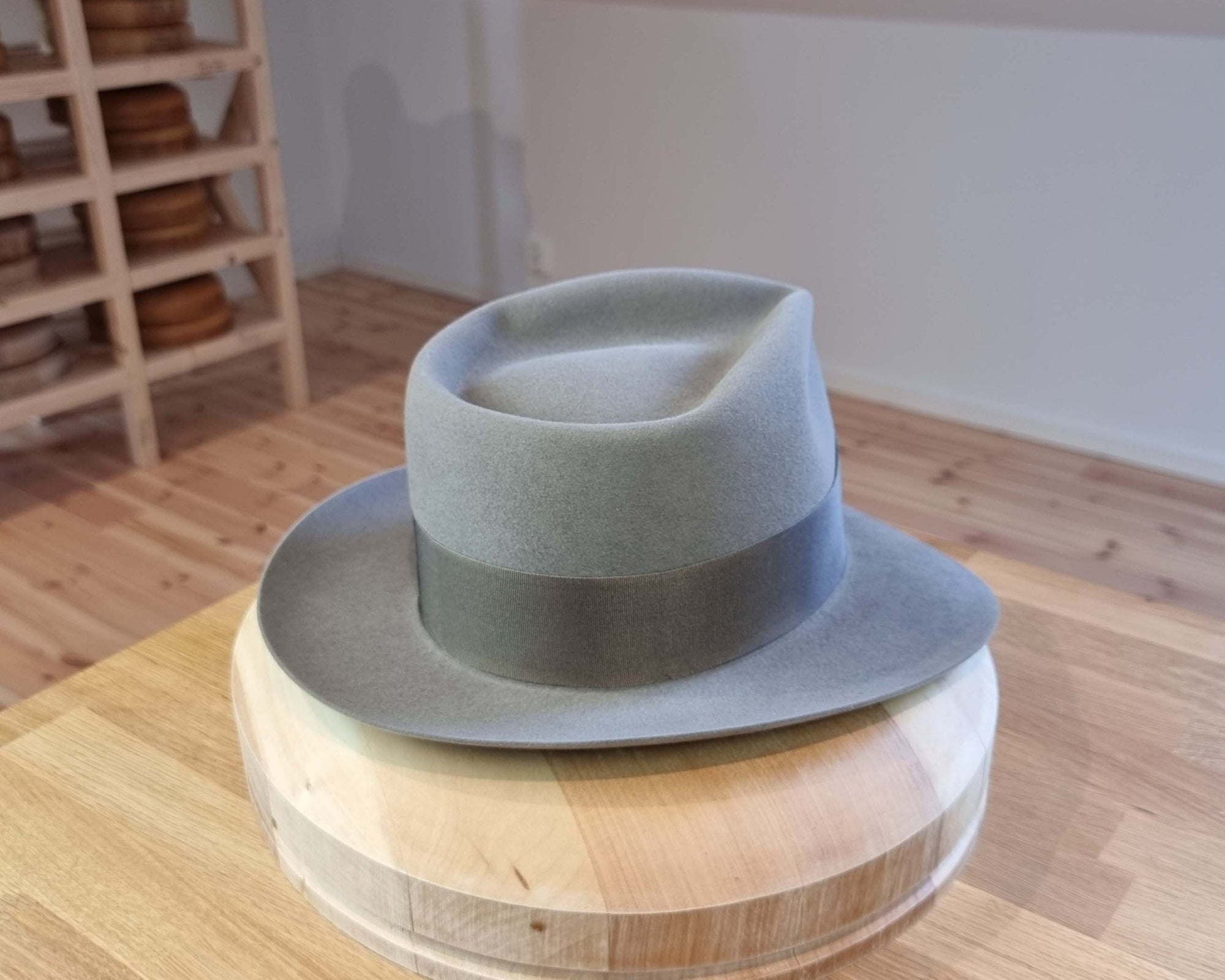 WHIPPET FEDORA | DELUXE RABBIT &amp; HARE BLEND | STONE COLOR | SIZE 58, US 7 1/4