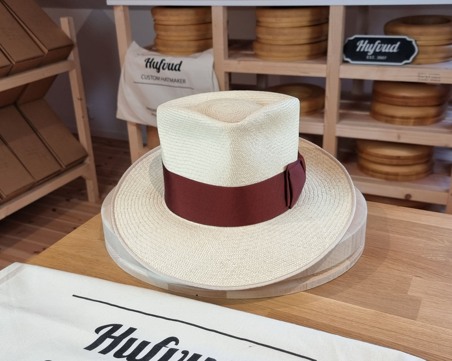 WHIPPET FEDORA | HAND WOVEN ECUADORIAN STRAW | NATURAL COLOR | SIZE 62, US 7 3/4