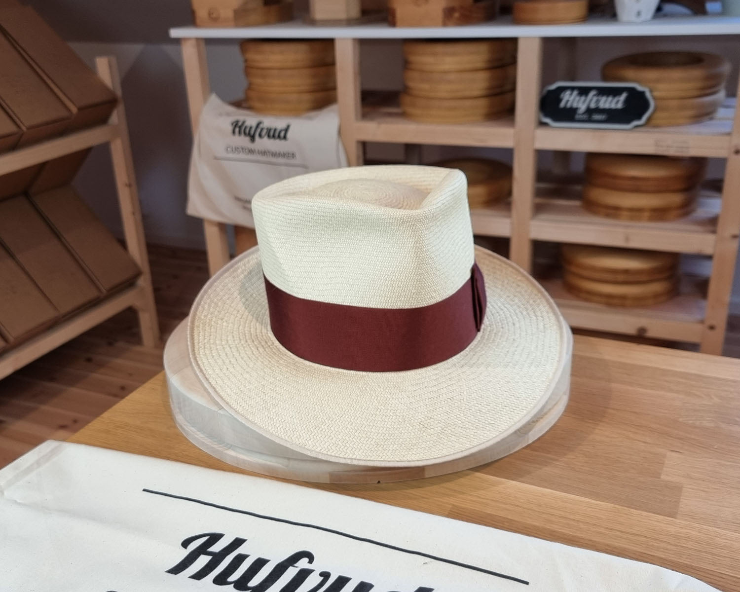 WHIPPET FEDORA | HAND WOVEN ECUADORIAN STRAW | NATURAL COLOR | SIZE 62, US 7 3/4