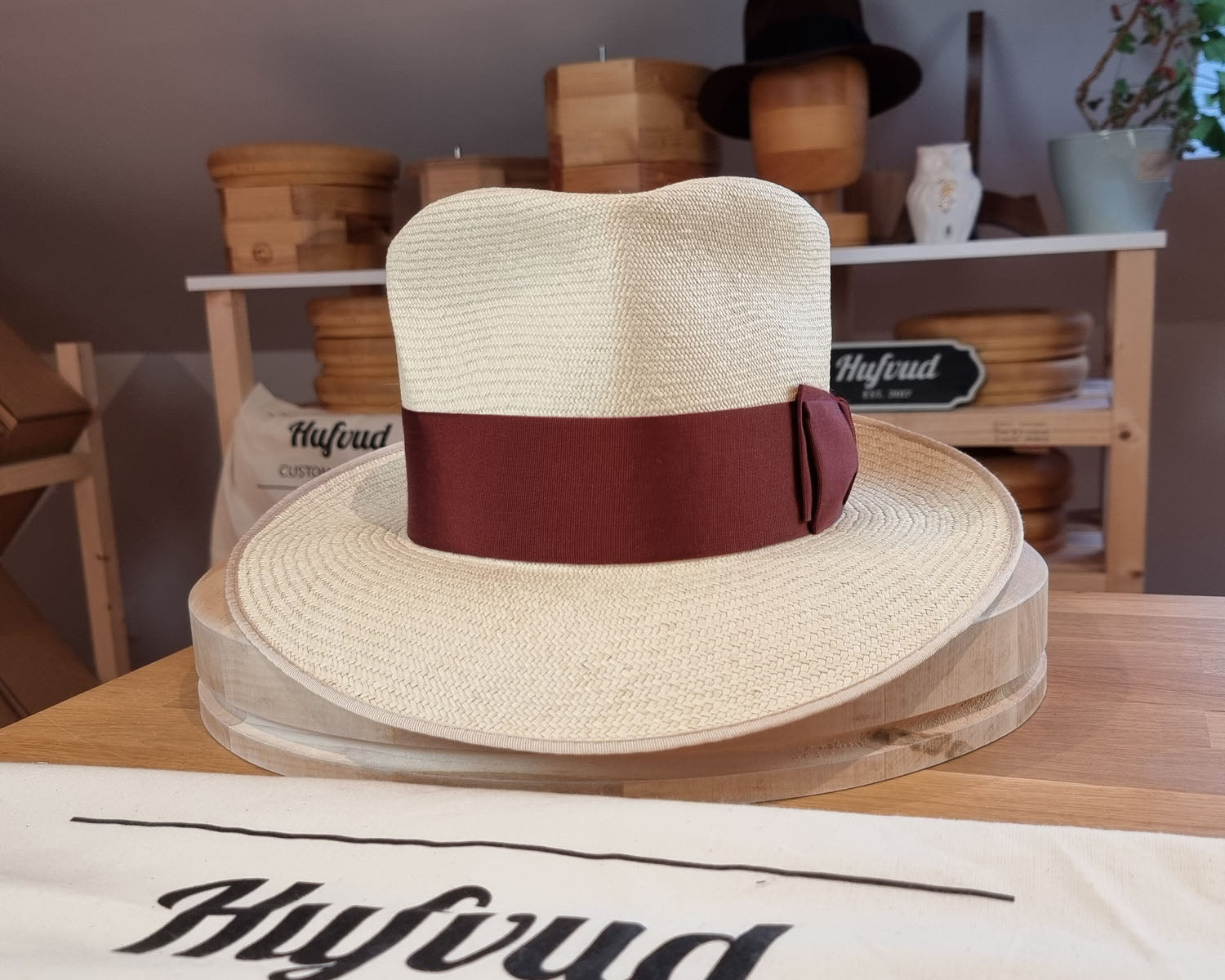 WHIPPET FEDORA | HAND WOVEN ECUADORIAN STRAW | NATURAL COLOR | SIZE 62, US 7 3/4