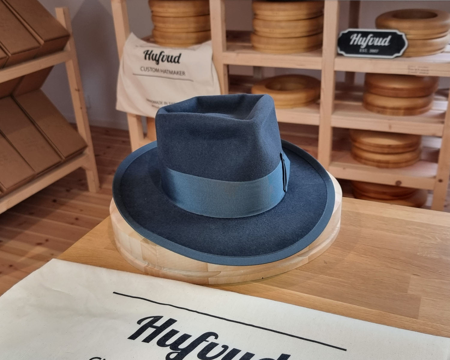 WHIPPET FEDORA | RABBIT &amp; HARE DELUXE BLEND | OCEAN COLOR | SIZE 58, US 7 1/4 - Hufvud