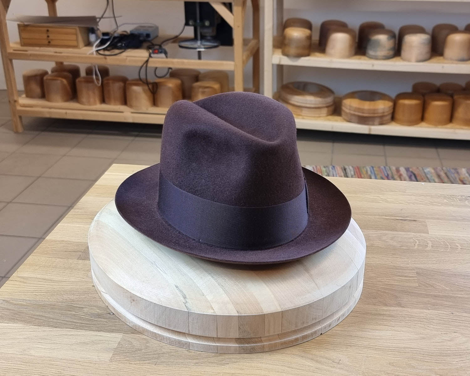 1930s FEDORA | DARK RUST BROWN COLOR | 30X BEAVER BLEND | SIZE 59, US 7 3/8