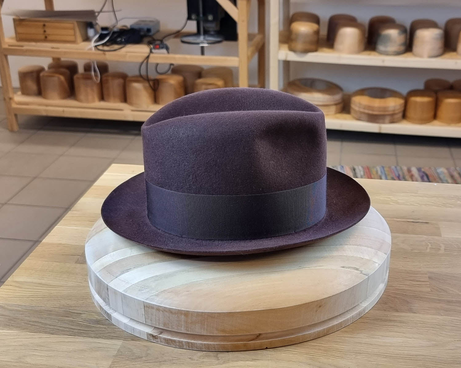 1930s FEDORA | DARK RUST BROWN COLOR | 30X BEAVER BLEND | SIZE 59, US 7 3/8