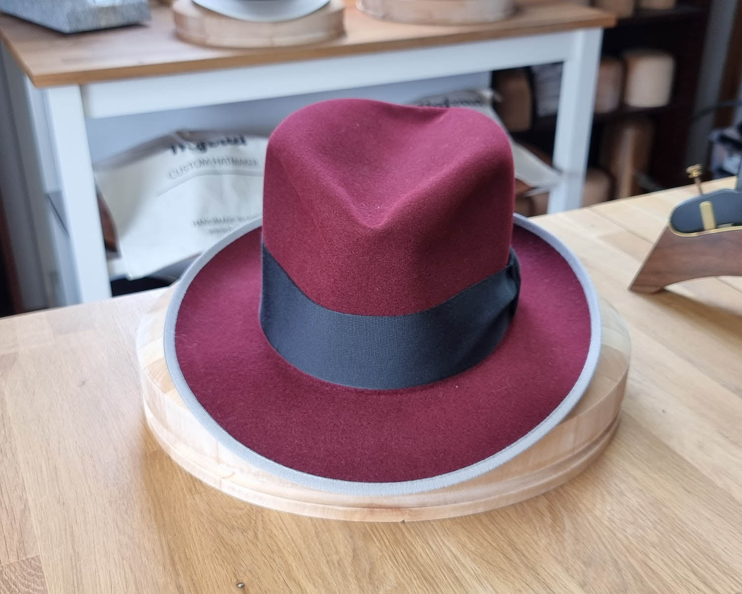 OLAV FEDORA | BURGUNDY | RABBIT &amp; HARE DELUXE BLEND | SIZE 59, US 7 3/8