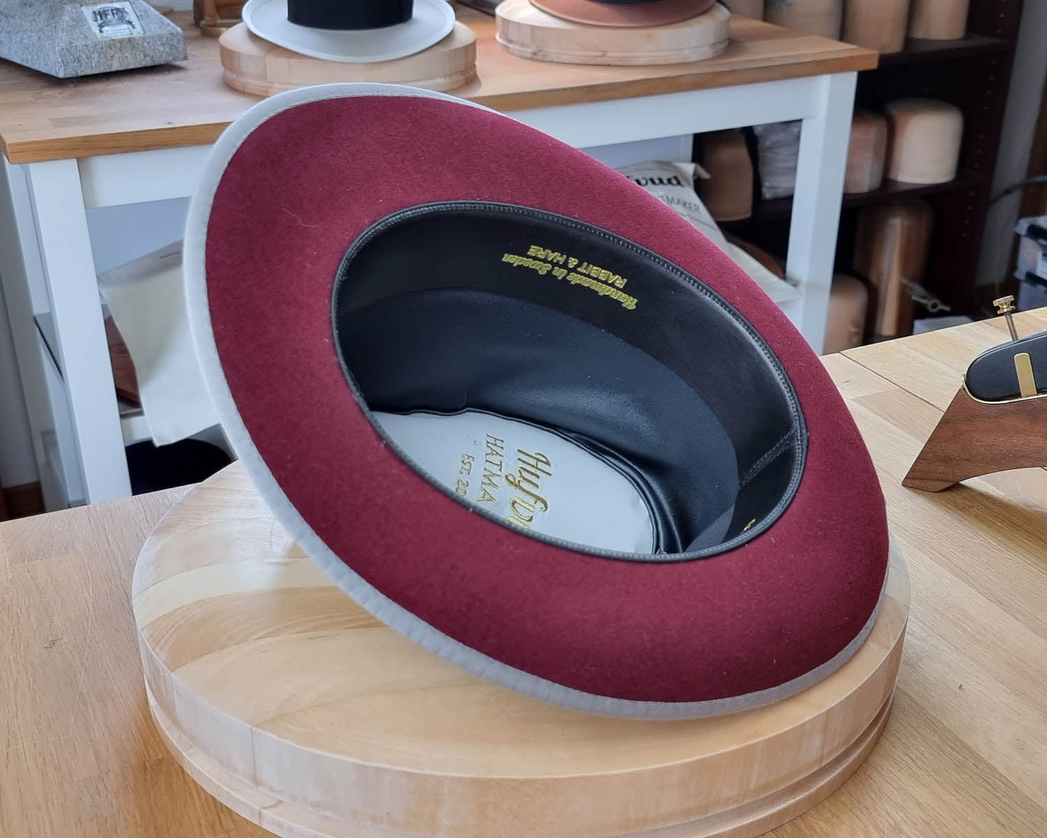 OLAV FEDORA | BURGUNDY | RABBIT &amp; HARE DELUXE BLEND | SIZE 59, US 7 3/8