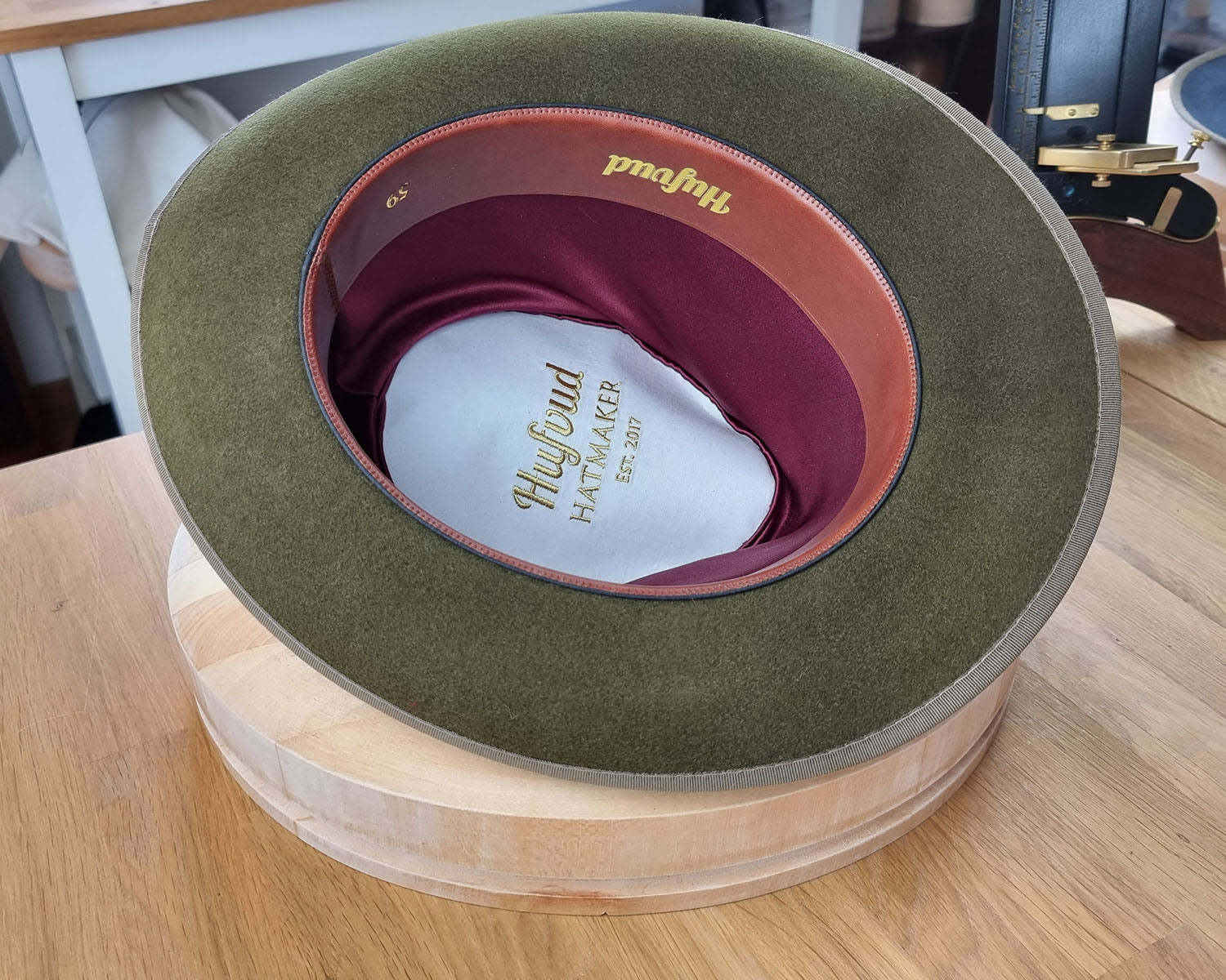 OLAV FEDORA | MOSS GREEN | RABBIT &amp; HARE DELUXE BLEND | SIZE 59, US 7 3/8