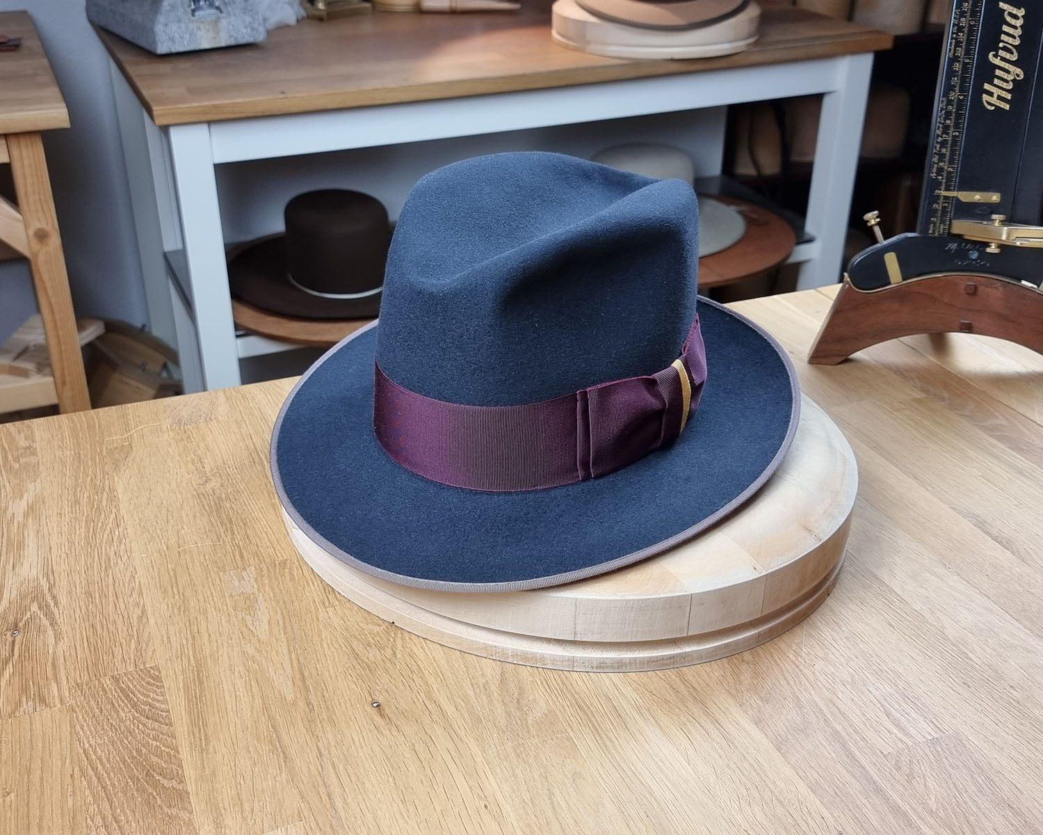 OLAV FEDORA | STEEL | 50X BEAVER BLEND | SIZE 61, US 7 5/8