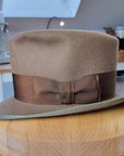 OLAV FEDORA | VINTAGE BEIGE | RABBIT & HARE DELUXE BLEND | SIZE 60, US 7 1/2